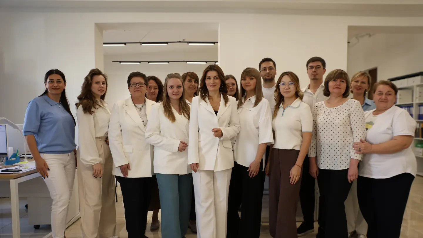 Команда Autbuk в офисе на улице Бабушкина
